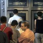 5c8b82d2240000f404a4e706