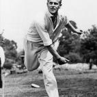 Felipe de Edimburgo haciendo deporte en los a&ntilde;os 40.