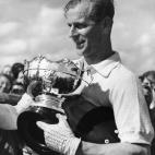 Después de ganar un torneo de polo de 1952.