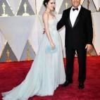 5c8ab948360000e01c6bf2c4