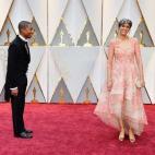 5c8ab953230000040123952b