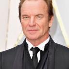 5c8ab955360000c81a6bf2f4