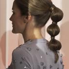 En la celebraci&oacute;n del 60&ordm; aniversario de la agencia de noticias Europa Press, con vestido de Nina Ricci y 'coleta bubble'.