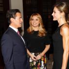 Durante su viaje a M&eacute;xico, en la recepci&oacute;n por parte del Presidente Enrique Pe&ntilde;a Nieto y su mujer Ang&eacute;lica Rivera en la residencia de Los Pinos.