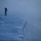 5c8a6908360000c81a6b7180