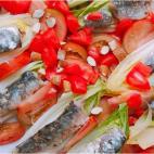 Una ensalada diferente que se prepara en solo diez minutos. Consulta en Cookpad todos los ingredientes para hacerla.