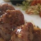 Solomillo con una deliciosa y f&aacute;cil salsa para carnes. Todos los ingredientes aqu&iacute;.