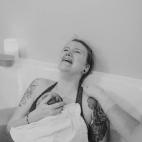 "¡Le quiero tanto! Feo, llorón y todo. El mejor día de mi vida".