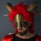 5c8b82e12000009e0470f23f