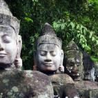 En realidad, la moda es más la ruta Laos-Vietnam- Camboya, un recorrido muy de moda para los que buscan vivir de verdad la esencia de esos países. Además, es un destino donde puedes encontrar fácil un alojamiento súper económico, te puedes...