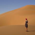 En realidad, casi no hay otra forma que disfrutar de verdad de Marruecos que con mochila. Es un país que hay que explorar, oler, sentir, saborear, caminar. Y es que la capital se puede recorrer perfectamente a pie pero, si te quieres mover a la...