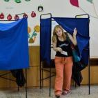 5c8a9c0f360000c81a6bb24f