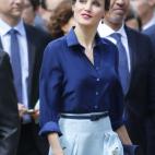 De visita de Estado en Francia, acudiendo a una exposición sobre Velázquez