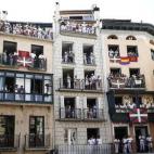 5c8b7dee3b000072066db87f