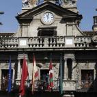 5c8b7def230000d50424df52