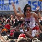 5c8b7df12000009d0370e67b