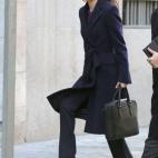 En Madrid, con abrigo y bolso de Hugo Boss.