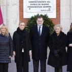 5c8a6566360000c81a6b6cf3