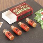 Si es un hombre al que le gusten las emociones y los sabores fuertes, este pack de cuatro botes de chile picante en polvo para aderezar sus propias recetas le gustará. Son de los más extremos del mundo, como algunos de sus nombres indican: Mor...