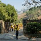 5c8ad30f2500000d04c9b749