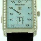 "Único" Ardemars Piguet Sonería de platino y brillantes. "Sólo se ha fabricado un reloj de este modelo", asegura el vendedor. "Hora saltante, repetición de minutos y esfera de nácar azul. Correa de cocodrilo azul marino y hebilla y caja de ...