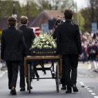 5c8b7ac53b000002076dafd6