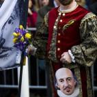 5c8b7ac722000033001b0324