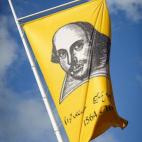 5c8b7ac7200000430470dda6