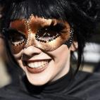 5c8b7ac92400004205a4d28c