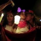 5c8b61fc360000c81a6cf1dc