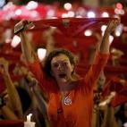 5c8b61ff240000f404a493e8