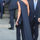 5c8a3308260000e804fe0e2b