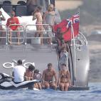 5c8a3ea720000045046ee783