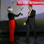 5c8b67e822000031001ad3da