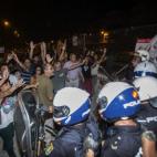 Miles de vecinos de Murcia han estado en pie de guerra desde hace unas semanas. Han salido a las calles para protestar por la llegada de AVE en superficie. Hubo mucha tensi&oacute;n, heridos y cargas policiales. Adem&aacute;s de paralizarse la c...