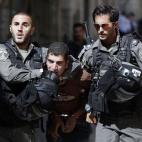 5c8aa26d360000ba1a6bc145