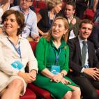 5c8a3322260000e104fe0e3d