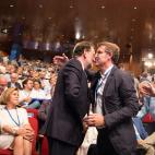 5c8a3324360000c81a6b2ea0