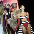 En el desfile de Andrés Sarda en la 60ª edición de Mercedes-Benz Fashion Week Madrid, primavera/verano 2015.