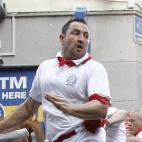 5c8a55222500000704c8e9ef