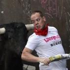 5c8a5522260000e804fe37e5