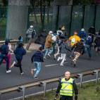 5c8b7d96250000e203cacddd