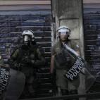 5c8b6f9a360000a61b6d13a3