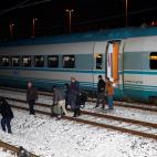 ANKARA, TURKEY - DECEMBER 13 : Passengers leave the high-speed train after it crashed in Turkish capital Ankara on December 13, 2018. (Photo by Dogukan Keskinkilic/Anadolu Agency/Getty Images)