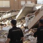 Hasta ahora, han sido reconstruidas 786 viviendas, a las que ya han regresado sus propietarios. Otras 773 siguen en reedificación ya que, en algunos edificios, una reordenación de los volúmenes ha permitido levantar más pisos de los que exis...