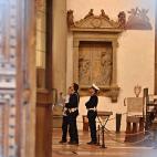 5c8abc2e2300000401239b12