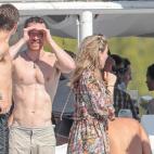 5c8ab9e924000093024c55ff