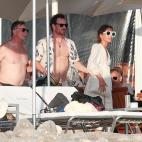 5c8ab9ef3b000072066c74fd