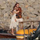 5c8ab9fc20000045046fa0fb