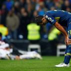 5c8a4dbe260000e804fe2d5a